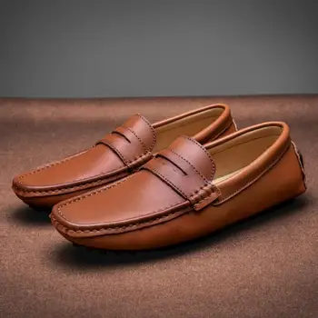 Bottono pločio laisvalaikio odiniai batai Vyriški natūralios odos kvėpuojantys vieno pedalo žirnių batai Vyriški visi derantys vidutinio amžiaus tėčio batai Taigi