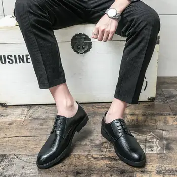Vyriški odiniai batai Brogue Casual British Thick Sole Padidintas verslo oficialus dėvėjimas Derbio batai Vestuviniai batai Pavasaris